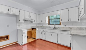 212 RAINTREE Dr, Albany, GA 31705