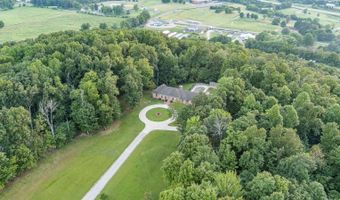469 Mountain Ln, Albany, KY 42602