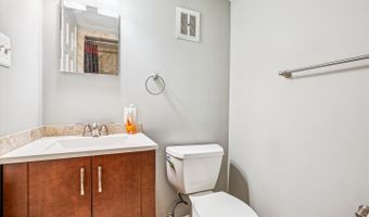 9826 INGLEMERE Dr, Bethesda, MD 20817