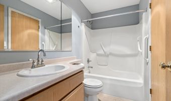 26590 W Catalpa Rd, Antioch, IL 60002