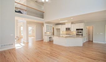 4012 Erin Dr, Alpharetta, GA 30022