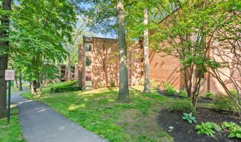 3378 WOODBURN Rd 11, Annandale, VA 22003