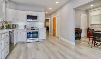 54 W 4TH St, Bayonne, NJ 07002