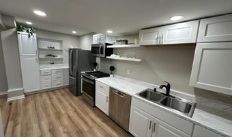 6521 GILDAR St, Alexandria, VA 22310