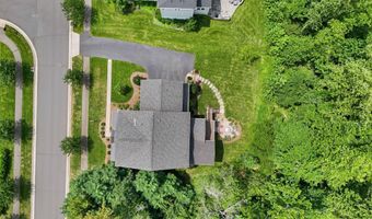 41062 LYNDALE WOODS Dr, Aldie, VA 20105