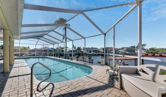 925 GOLF ISLAND Dr, Apollo Beach, FL 33572