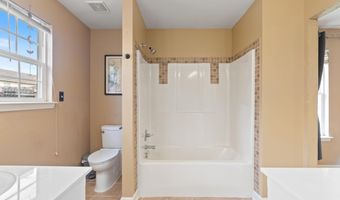 1641 White Oak Cir, Benton, AR 72019