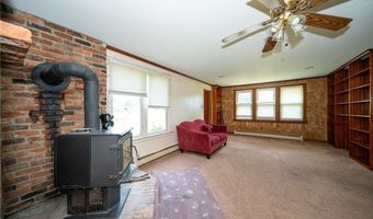 720 Bennett Rd, Angola, NY 14006