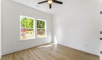 2 Damerham Ln, Bella Vista, AR 72714
