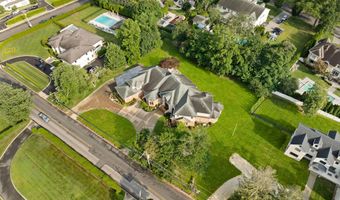 284 Park Ave, Oakhurst, NJ 07755