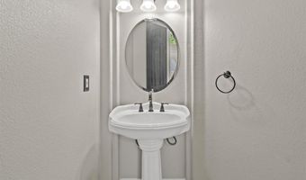 8000 Silver King Dr, Las Vegas, NV 89129