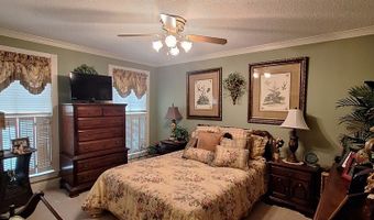 250 Weatherly Dr, Baxley, GA 31513