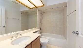 1317 Moanalualani Way 13C, Honolulu, HI 96819