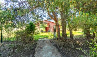 5609 Shady Ln, Anderson, CA 96007
