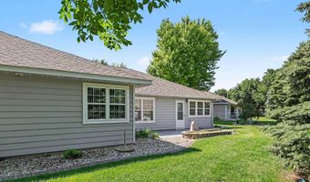 2051 Arbor Rdg, Brookings, SD 57006