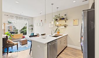 1111 ORREN St NE 207, Washington, DC 20002