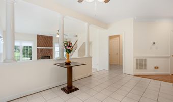10604 MAPLECREST Ln, Potomac, MD 20854