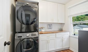 5080 Maryland Dr NW, Acworth, GA 30101