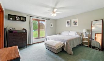 704 Redding Rd, Angola, IN 46703