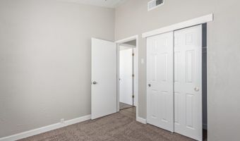 7525 W Lake Erie Dr, Casa Grande, AZ 85194