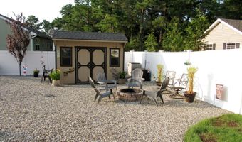 324 Nolan Ave, Bayville, NJ 08721