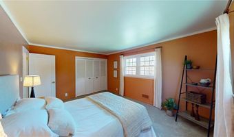 419 Ridge Rd, Albert Lea, MN 56007