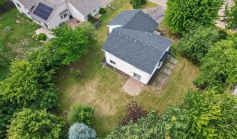 10607 56th St NE, Albertville, MN 55301