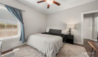 2717 Arnold Dr, Charlotte, NC 28205