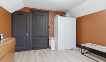 44 Holburn Ave, Cranston, RI 02910