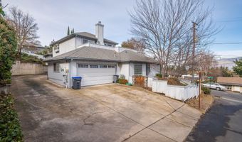 369 Alta Ave, Ashland, OR 97520