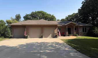 201 Hillside Dr, Algona, IA 50511