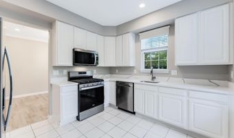 20901 CEDARPOST Sq 101, Ashburn, VA 20147
