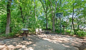 12534 Dover Dr, Apple Valley, MN 55124
