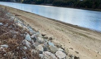 1929 HARDIN BOTTOM RIVER Rd Lot 97 98, Bath Springs, TN 38311