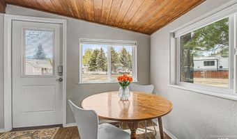 514 Sawyer St H25, Cascade, ID 83611