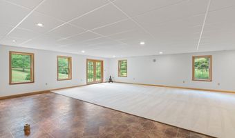 925 Hinesburg Rd, Brattleboro, VT 05301