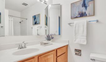 1107 S Old Wilke Rd 201, Arlington Heights, IL 60005