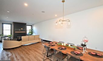 10 RICHARDS Way, Ambler, PA 19002