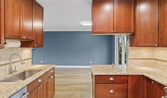 8323 BLOWING ROCK Rd, Alexandria, VA 22309