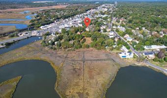 40 N Shore Rd, Absecon, NJ 08201