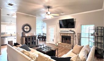 311 S Parkridge Dr, Benton, LA 71006