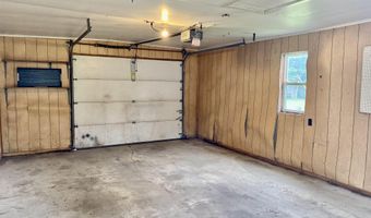 908 Phillip St, Auburn, IN 46706