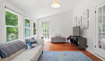 207 Dodge St, Beverly, MA 01915