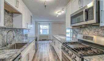 101 S PLAZA Pl, Atlantic City, NJ 08401