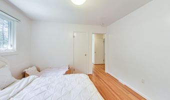 6515 E HALBERT Rd, Bethesda, MD 20817