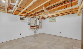92 Joyce Dr, Carroll, NH 03595