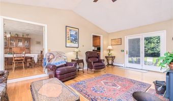 75 Hamilton Allenton Rd, North Kingstown, RI 02852