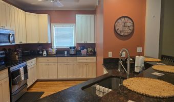 221 Fairway Cir, Americus, GA 31709