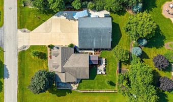 3325 IRENE St, Appleton, WI 54913