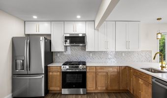 937 CLEMENTS BRIDGE Rd, Barrington, NJ 08007